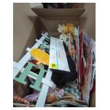 Box lot of fall items and miscellaneous items Box lot of fall items and miscellaneous items