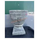 Spartan Urn Flower Pot Spartan Urn Flower Pot