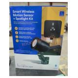 1 smart wireless motion sensor + spotlight kit