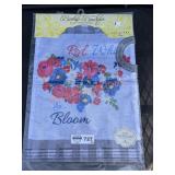 Red White And Bloom Burlap Garden Flag Red White And Bloom Burlap Garden Flag