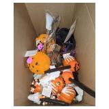 Box Lot Assorted Halloween Items Box Lot Assorted Halloween Items