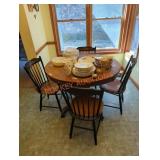 Vintage Dining Room Table & Chairs 44"W × 31"H