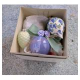 Ornament lot