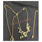 Necklace lot