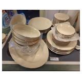 Lenox Dish Set