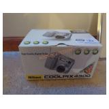 Nikon Coolpix 4300 Camera