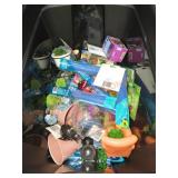 Tote Lot With Summer/Garden Items