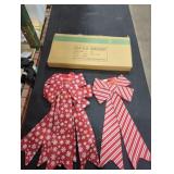 (4) Assorted Decrotive Christmas Bows