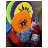 Box Outdoor Fun, Yard and Swim Toys, Ballin Pump