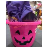 Halloween Fun Decor, Treats, Pet Costume