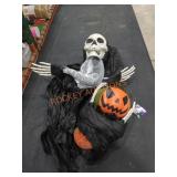 Halloween Hanging Ghouls