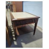 27.5"W ï¿½ 22"D ï¿½ 20"H Side Table