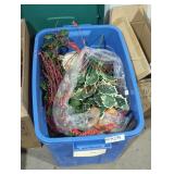 Christmas Decor Tote Lot
