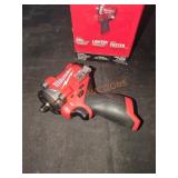 Milwaukee M12 3/8" Stubby Impact Wrench
