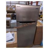 Magic Chef 7.3cuft Refrigerator