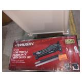 Husky 3 Ton Floor Jack