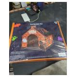 Cat scratch hut