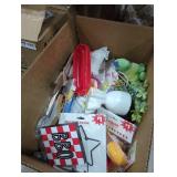 Box lot miscellaneous items