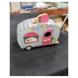 Camper Bird Feeder