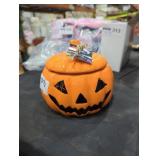 Kooky pumpkin cookie candle