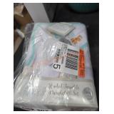 Hooded towel and 4 washcloth set