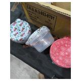 Christmas 27 fl oz Round Container Qty 6
