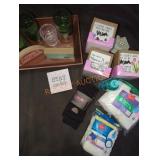 Mom Love Plaques, Small Ribbed Cups, Underwear