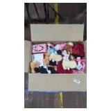 Stuffed animals and valetines day box lot