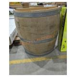 Barrel Planter 25-3/4" x 13.5" x 27"