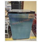 Magic Chef 3 cu ft upright freezer