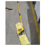 Rubbermaid Dust Mop Kit