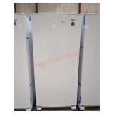 Whirlpool 17.7 cu ft Upright Freezer White