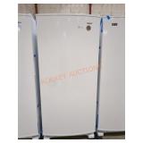 Whirlpool 17.7 cu ft Upright Freezer White