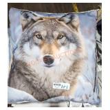 Pair of Wolf Pattern Throw Pillows