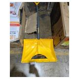 True Temper 18" Snow Shovel