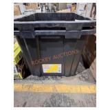 2 27 gal tough tote