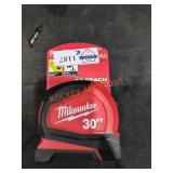 Milwaukee 30 Milwaukee 30