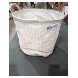 Sold as is. No guarantees or returns. Items may Sold as is. No guarantees or returns. Items may