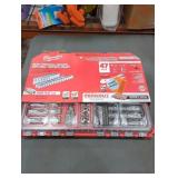 Milwaukee 1/2" Drive Metric/SAE Ratchet/Socket Set Milwaukee 1/2" Drive Metric/SAE Ratchet/Socket Set
