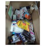 Box Lot of Assorted Household Items Box Lot of Assorted Household Items