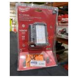 Milwaukee M18 Compact Folding Flood Light