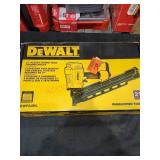 Pneumatic 21-Degree Collated Framing Nailer