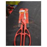 Milwaukee 13 in. Lightweight Tinner