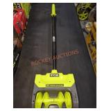 RYOBI ONE+ 18v 10" SNOW SHOVEL