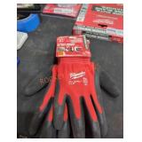 Milwaukee 9" large cut level gloves
