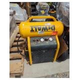 DeWalt 4.5 gallon air compressor
