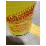 Gallon all-purpose concentrated cleaner