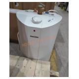 Stieble eltron 4 gallon hot water tank