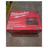 Milwaukee M18 2-Gal Wet Dry Vacuum