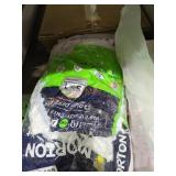 Water softener pellets